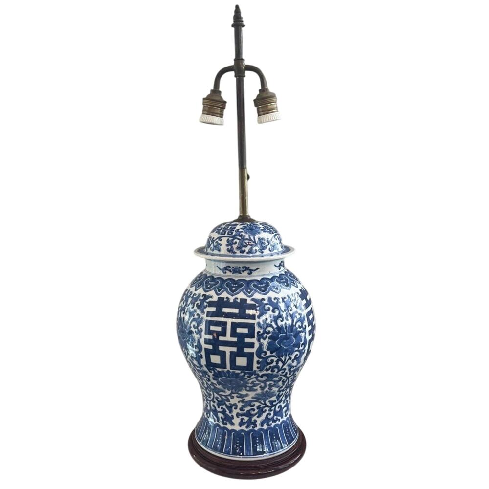 Antique Chinese Porcelain Lamp, large 31 inches, adjustable stem height